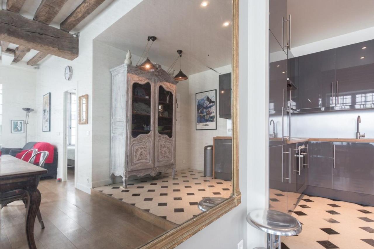 Charming Appartment In Le Marais Paris Exterior foto